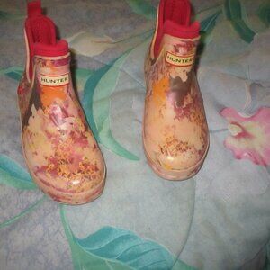 hunter girls sz 12 boots pink in good shape
